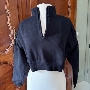 Black crop pullover sweatshirt with half zip